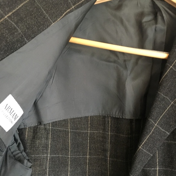 Host Pick: Armani Collezioni Men's Linen Blazer 40R - Picture 6 of 8